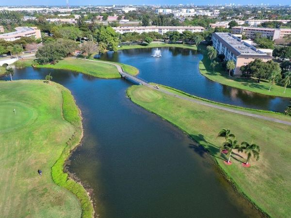 2901 Victoria Circle, Unit D4, Coconut Creek, FL 33066