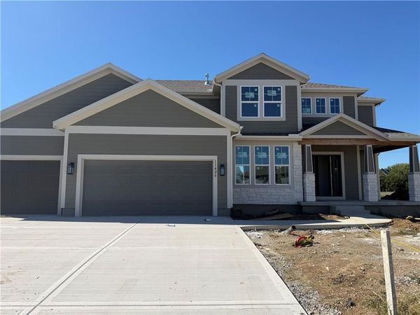 11426 S Emerald Street, Olathe, KS 66061