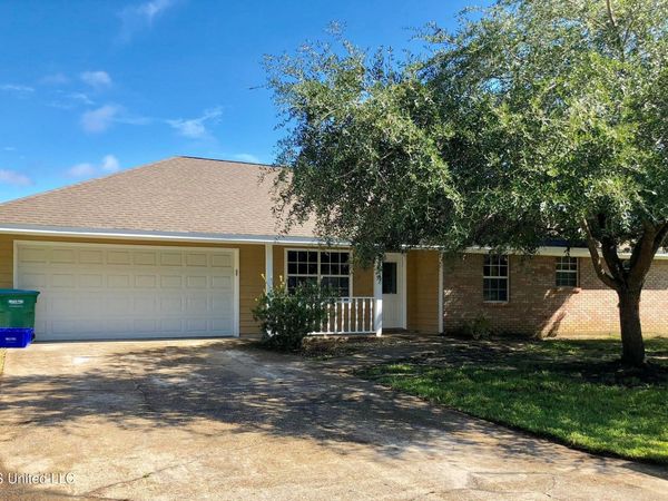 10696 Plummer Circle, Gulfport, MS 39503