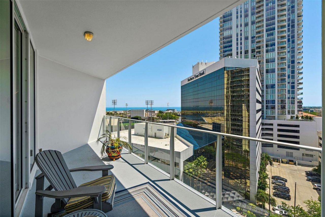 175 1st Street S, Unit 1003, Saint Petersburg, FL 33701 Photo