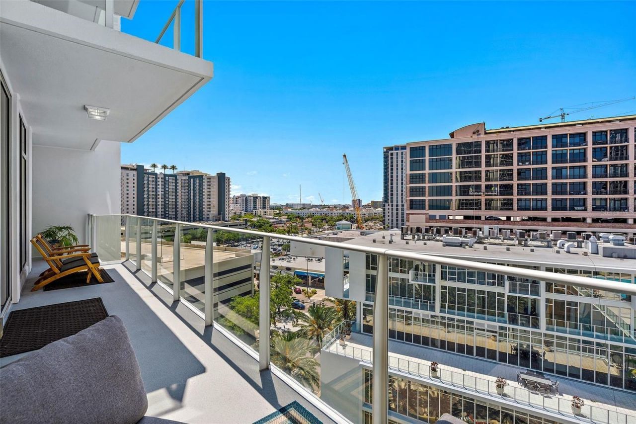 175 1st Street S, Unit 1003, Saint Petersburg, FL 33701 Photo