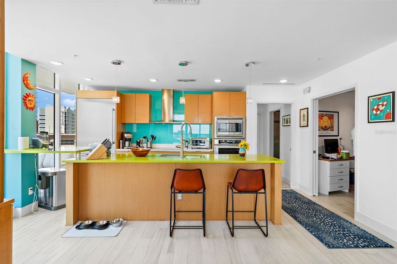 175 1st Street S, Unit 1003, Saint Petersburg, FL 33701 Photo