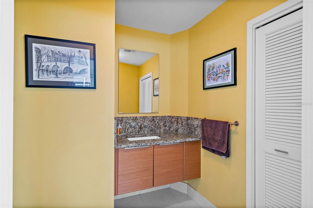 175 1st Street S, Unit 1003, Saint Petersburg, FL 33701 Photo