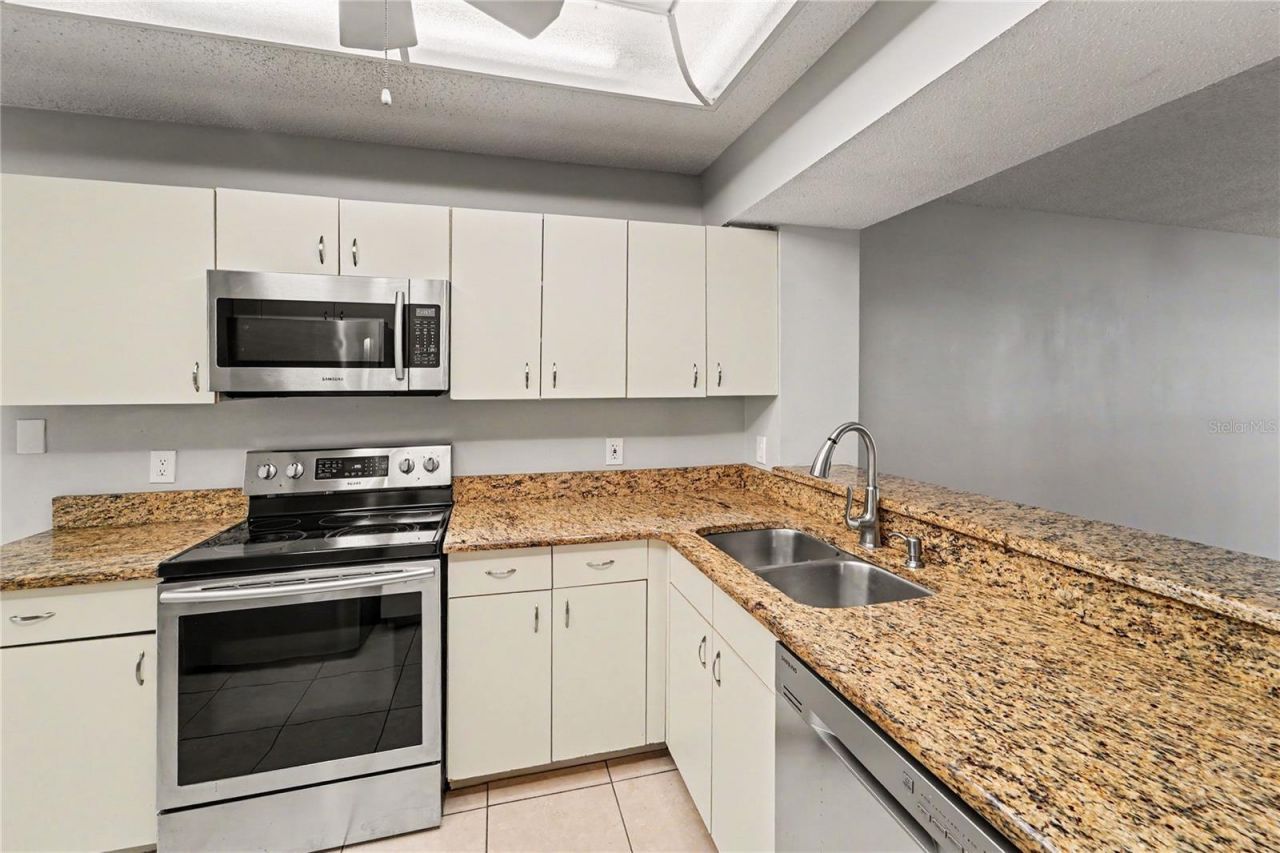 7802 Hardwick Drive , Unit 1117, New Port Richey, FL 34653 Photo