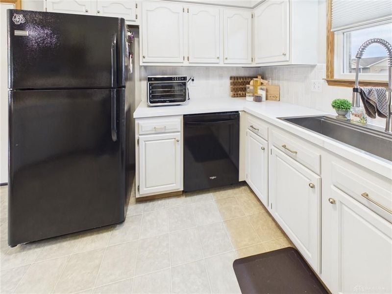 747 Birchwood Drive, Greenville, OH 45331 Photo 7
