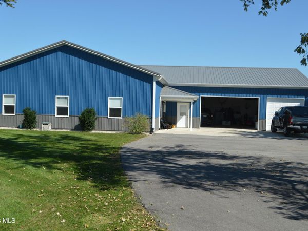 12102 State Route 49 , Antwerp, OH 45813