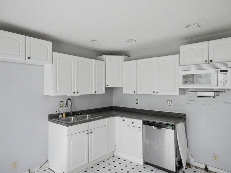 2437 Mercer Drive , Marion, OH 43302 Photo 7