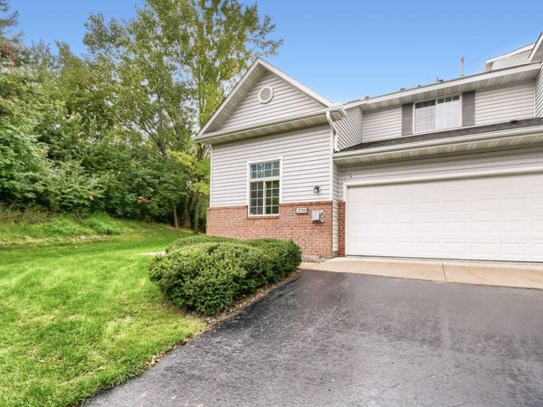 3710 Vermilion Court S, Eagan, MN 55122
