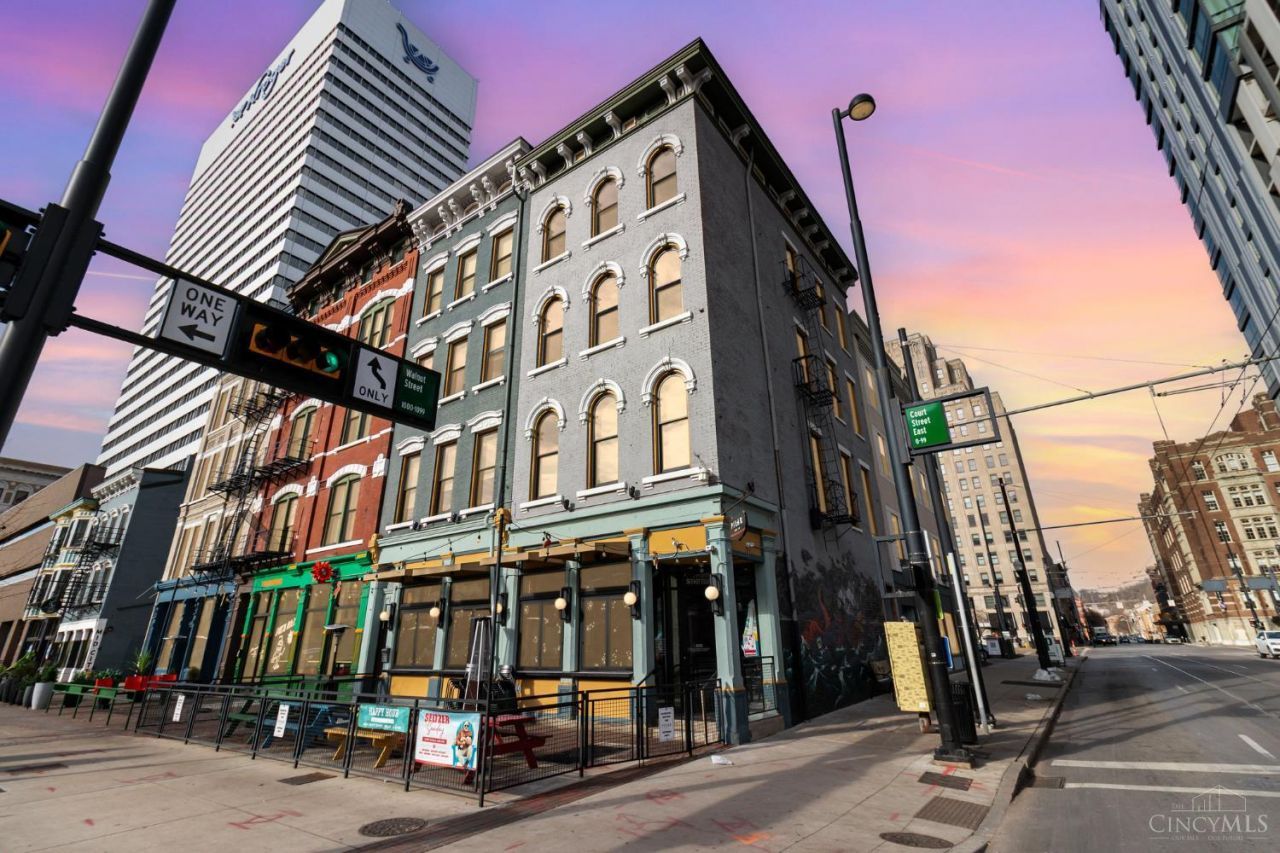1003 Walnut Street, Unit 309, Cincinnati, OH 45202 Main Photo