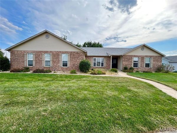 1024 W Fallen Lake Drive , Waterloo, IL 62298