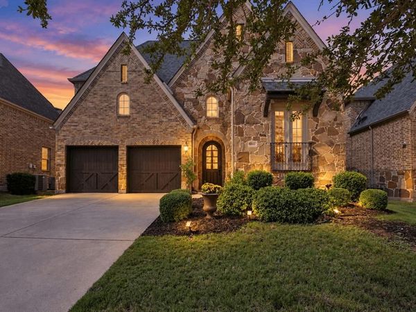 8501 Bayberry Avenue, Lantana, TX 76226