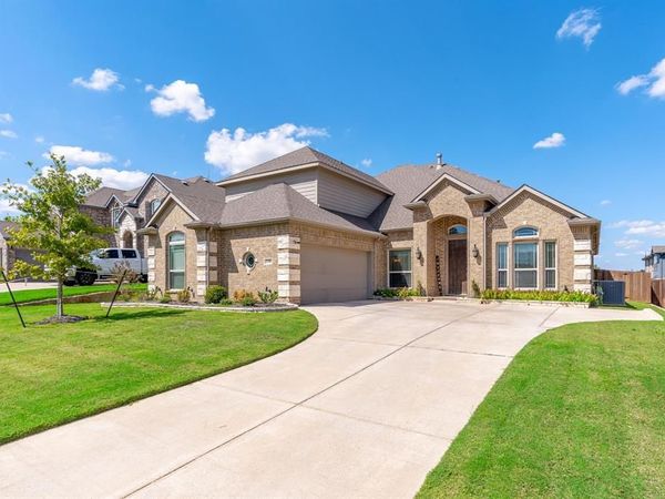 1705 Stags Leap Trail , Kennedale, TX 76060