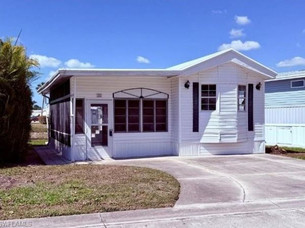 251 Bass LN , Unit 251, NAPLES, FL 34145
