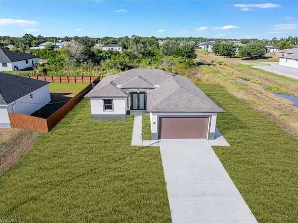 4700 DORA AVE S, LEHIGH ACRES, FL 33974