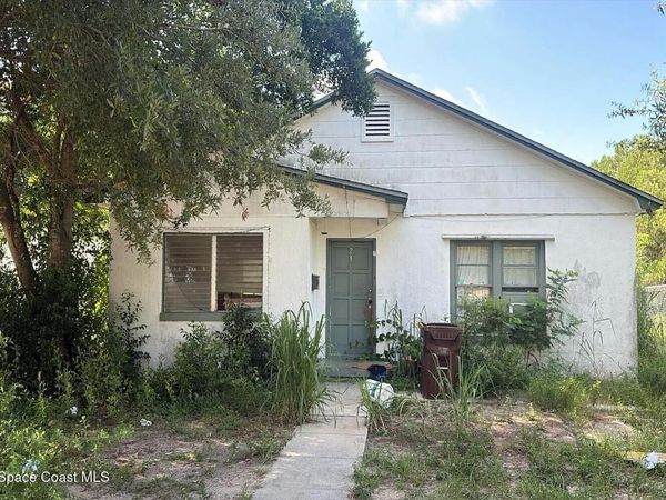 23 W Sessoms Avenue , Lake Wales, FL 33853