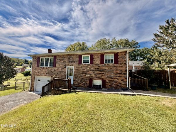 465 Choctaw Drive, Chuckey, TN 37641