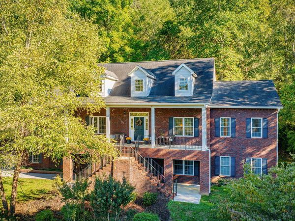 204 Fox Path Court, Kingsport, TN 37663