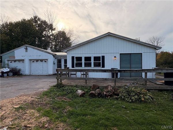 2209 County Route 7 , Oswego, NY 13126