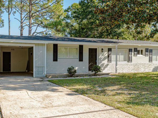 900 Bryn Mawr Boulevard, Mary Esther, FL 32569