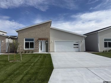 1212 Wycoff Drive, Lexington, NE 68850