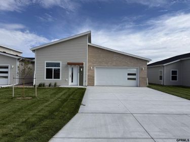 1216 Wycoff Drive, Lexington, NE 68850