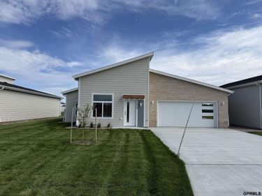 1214 Wycoff Drive, Lexington, NE 68850