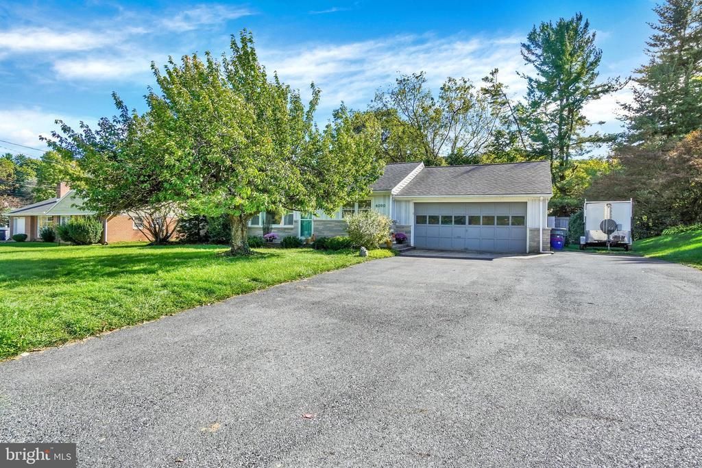4090 Old Orchard Road, York, PA 17402 Main Photo