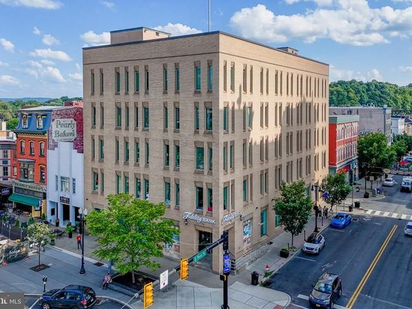16 CENTRE SQUARE , Unit 3E, EASTON, PA 18042