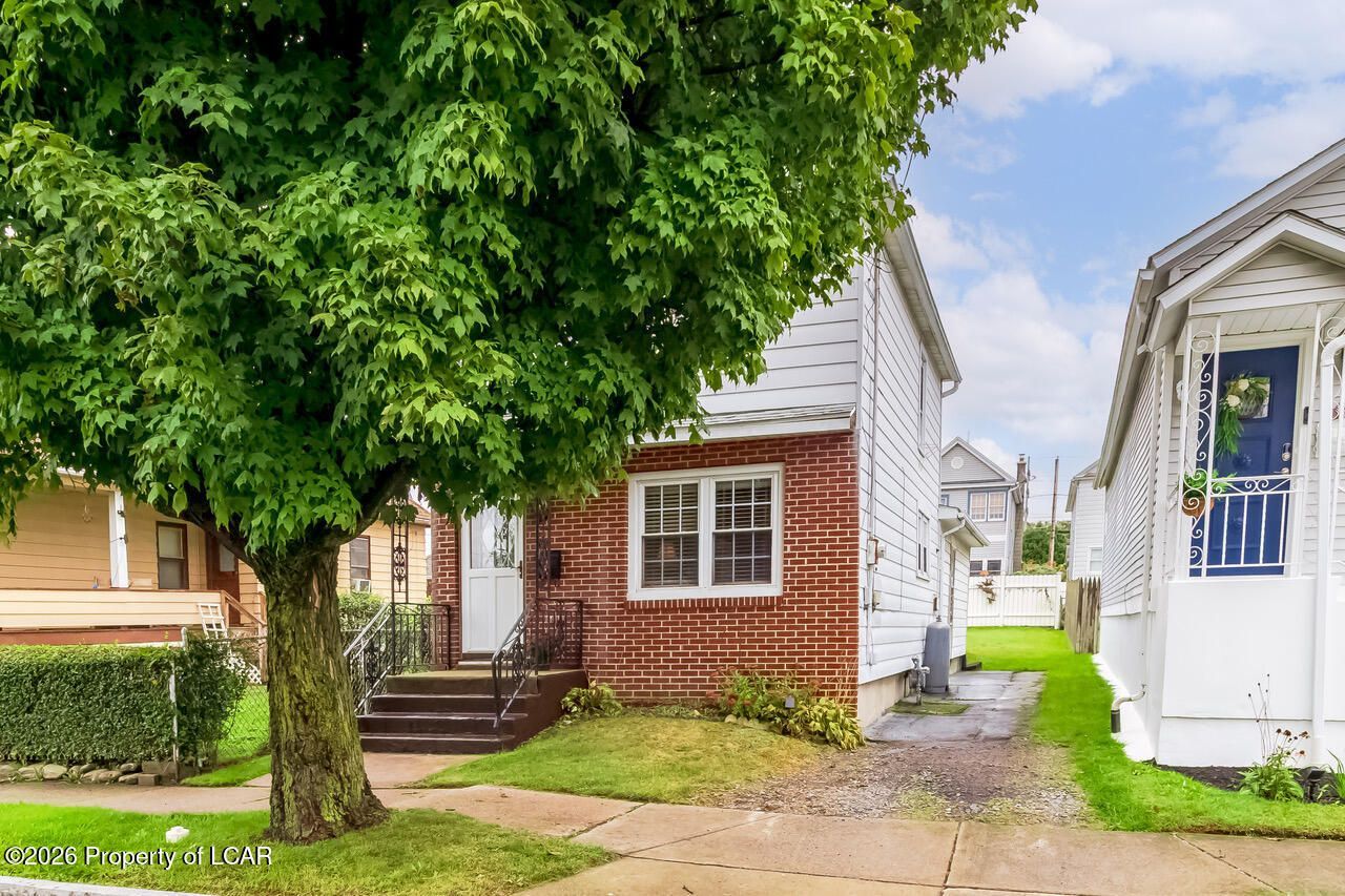 51 Jay Street, Wilkes Barre, PA 18705 Main Photo