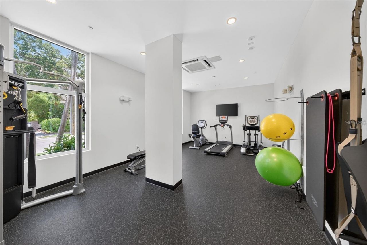 711 S Palm Avenue, Unit 302, Sarasota, FL 34236 Photo