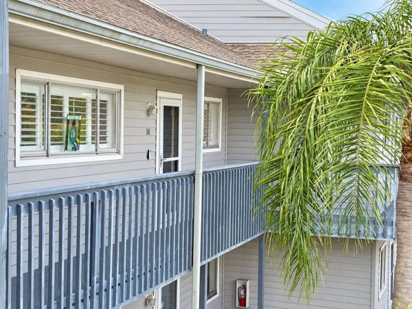 259 FENWICK DRIVE , Unit 38, VENICE, FL 34285