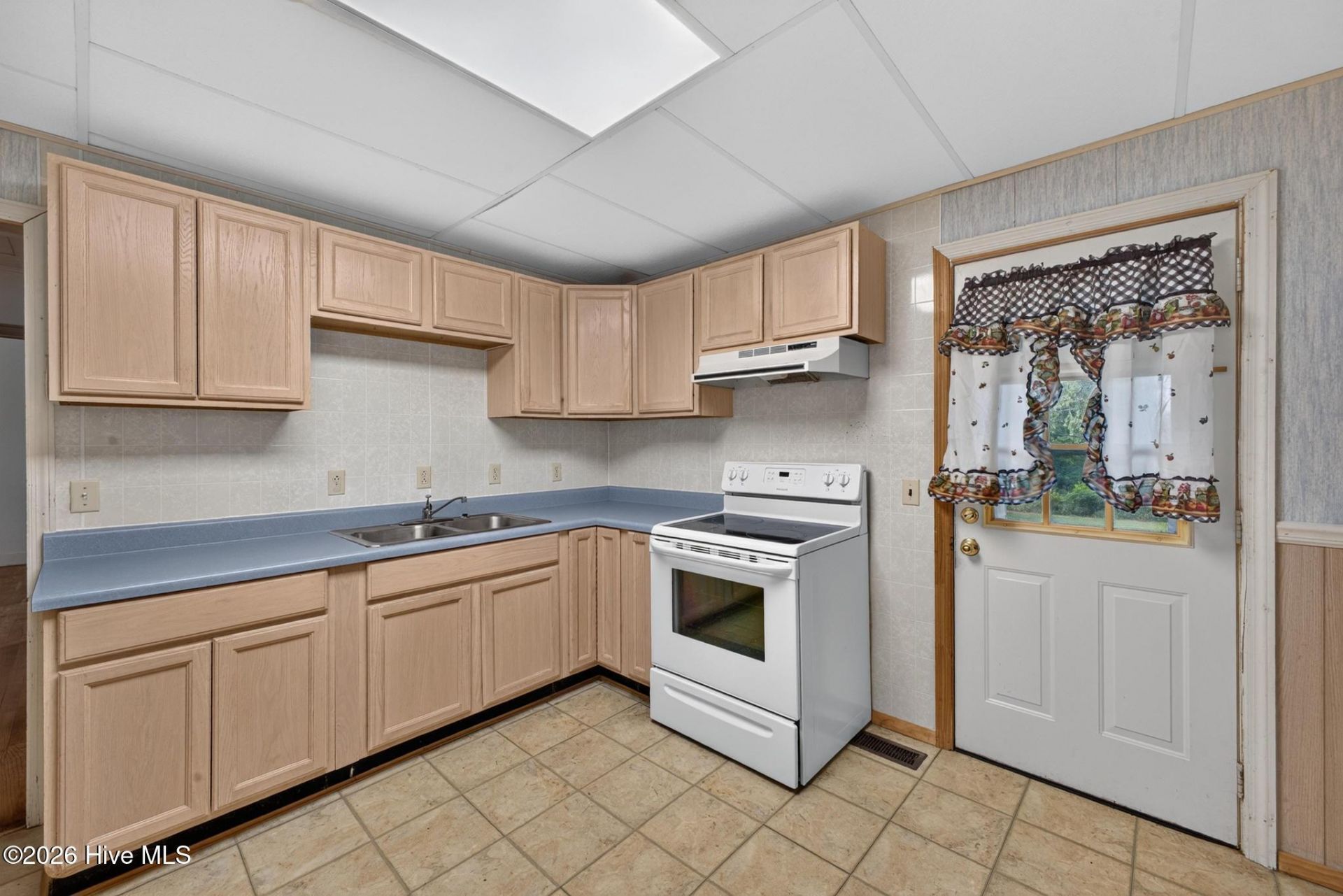 312 1st Street Photo 11