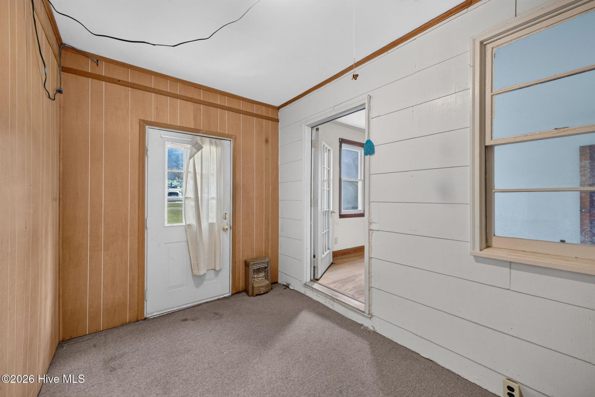 312 1st Street Photo 4