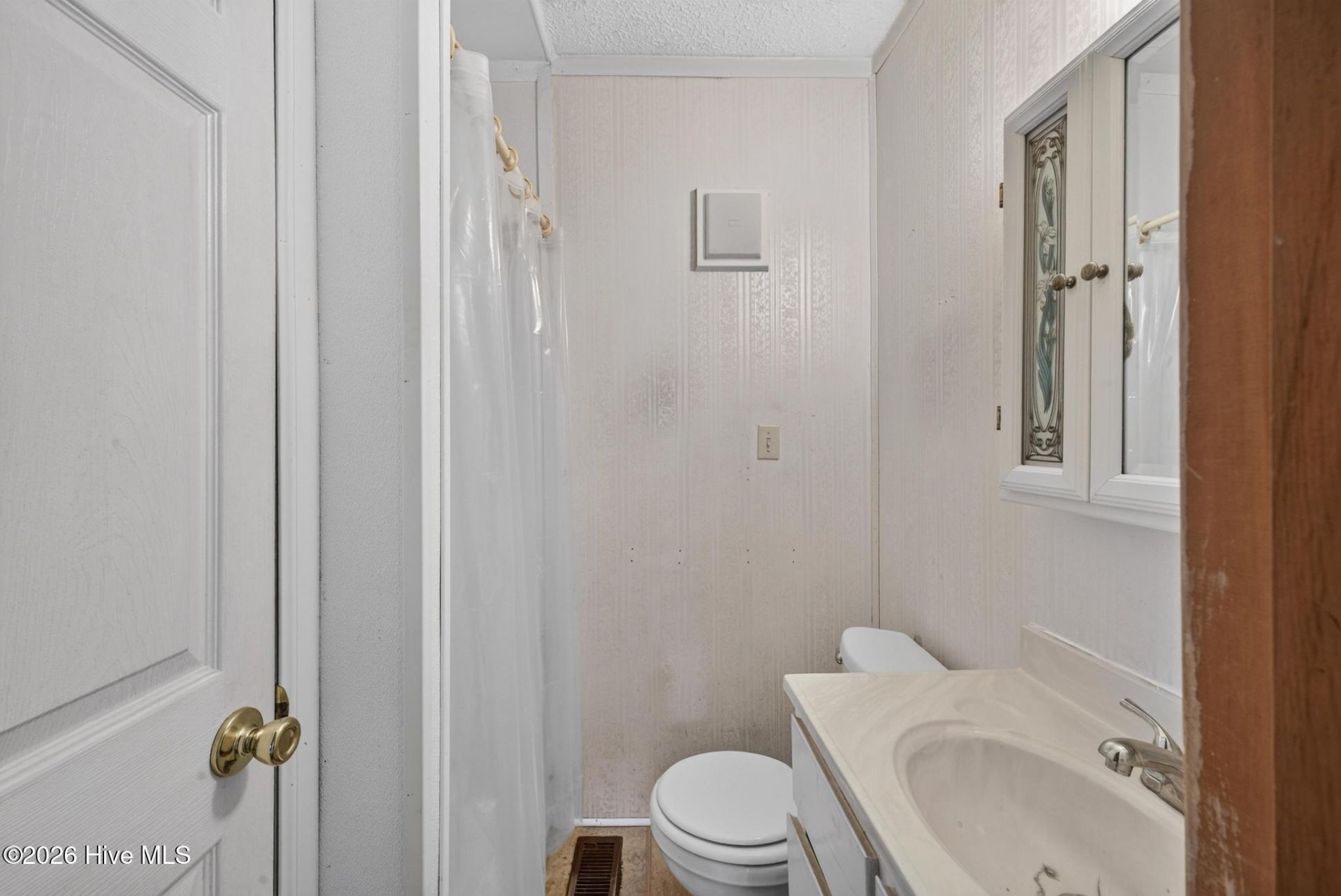 312 1st Street Photo 8