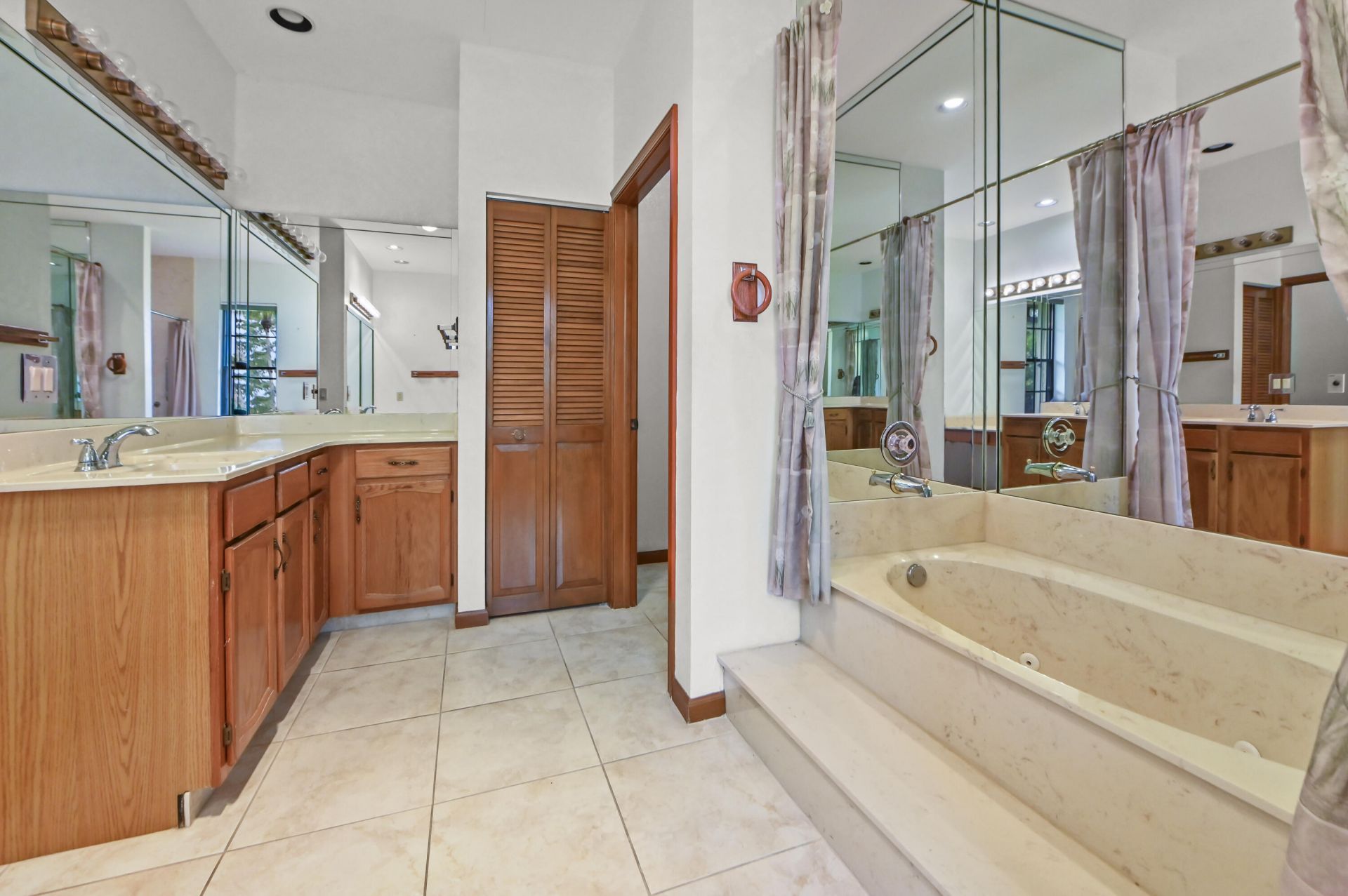 627 Marginal Road, West Palm Beach, FL 33411 Photo