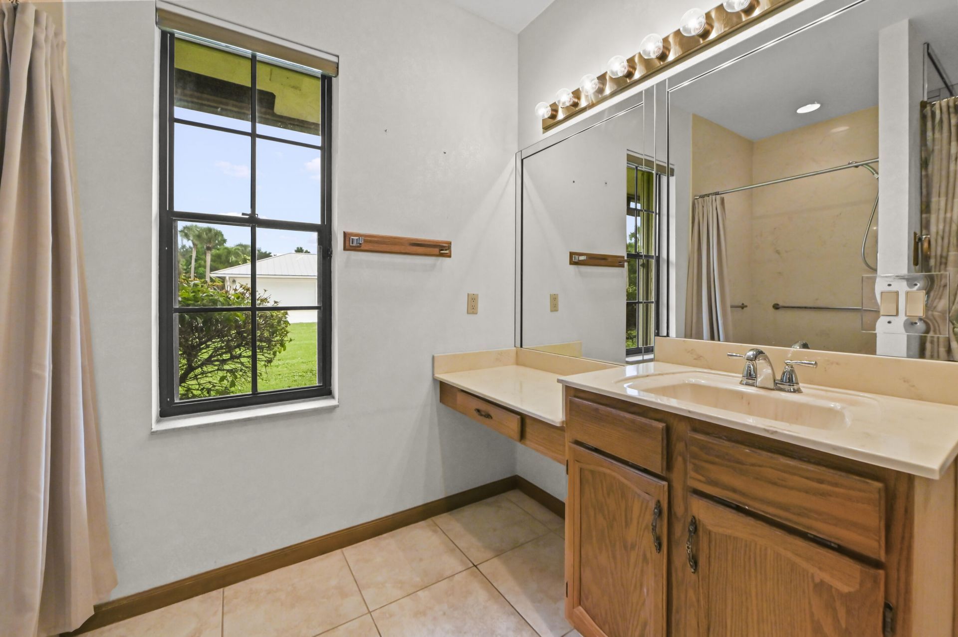 627 Marginal Road, West Palm Beach, FL 33411 Photo