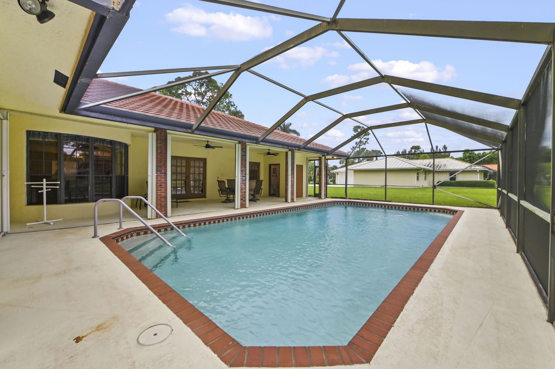 627 Marginal Road, West Palm Beach, FL 33411 Photo