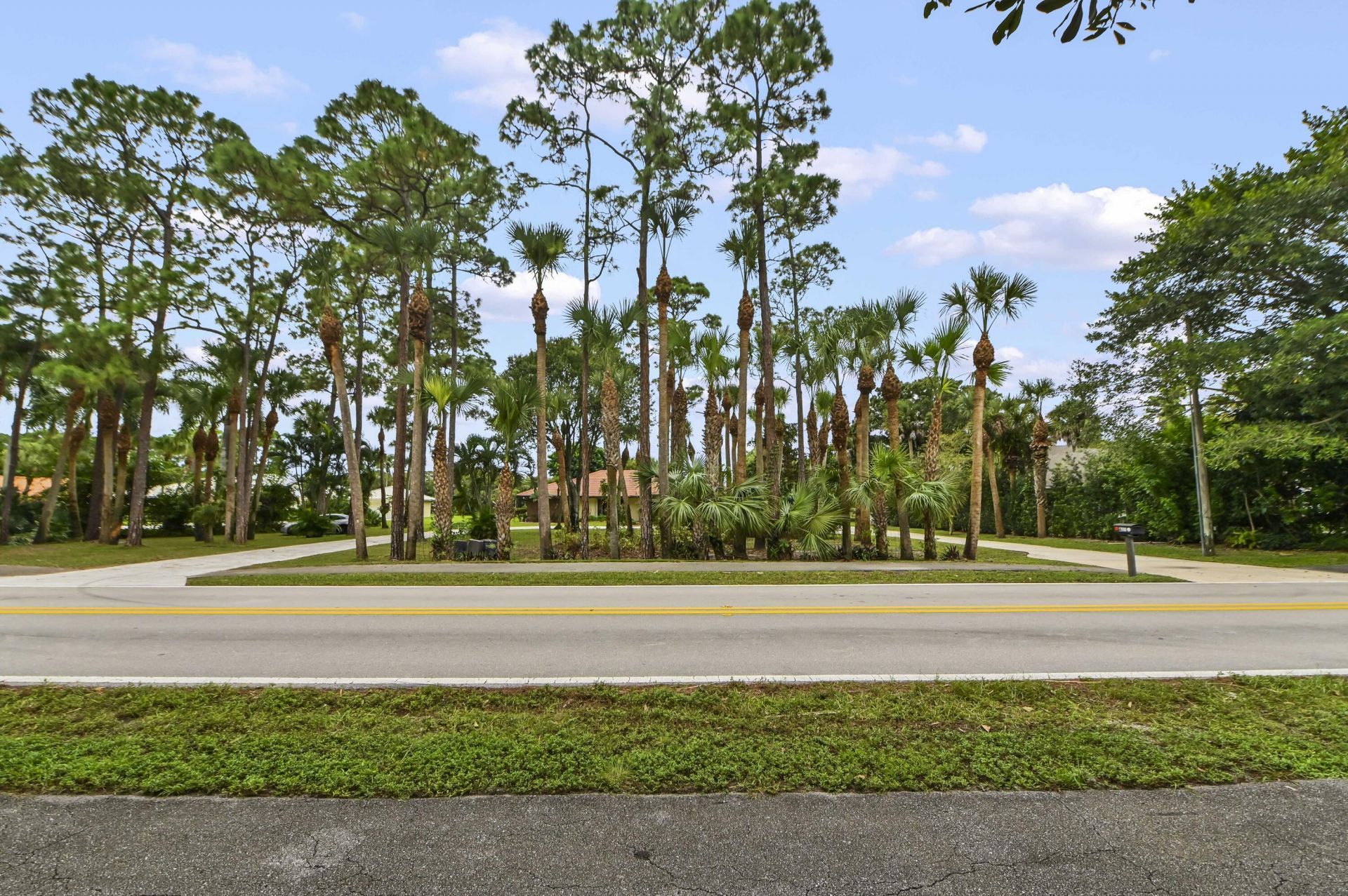 627 Marginal Road, West Palm Beach, FL 33411 Photo
