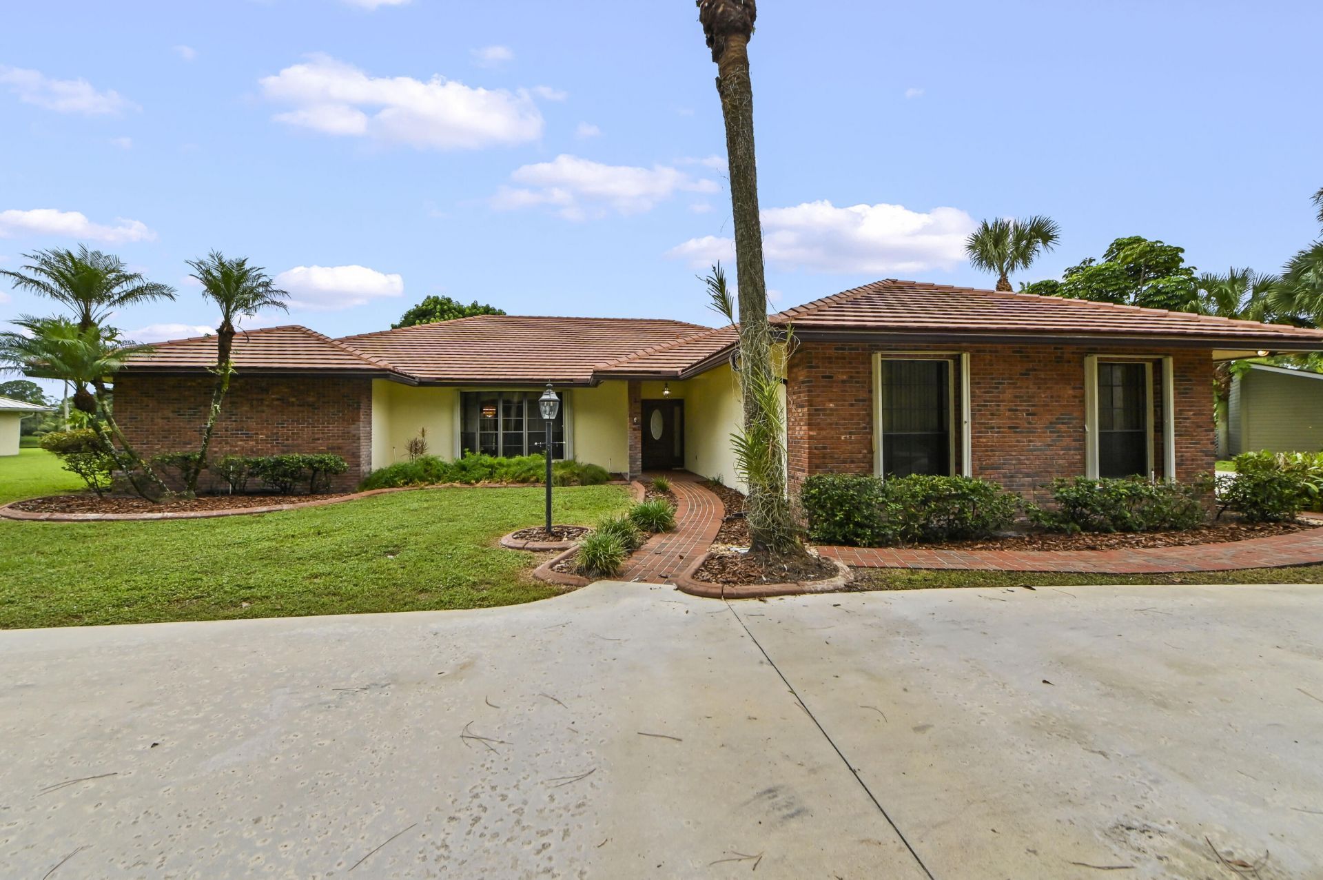 627 Marginal Road, West Palm Beach, FL 33411 Photo