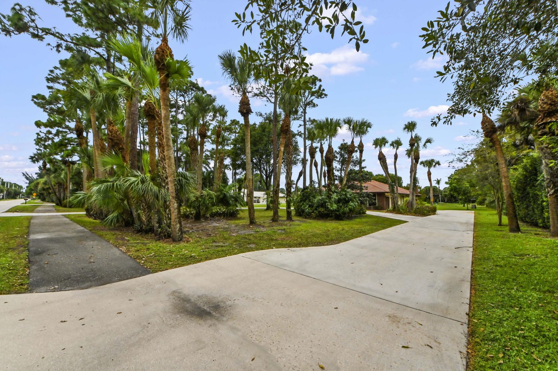 627 Marginal Road, West Palm Beach, FL 33411 Photo