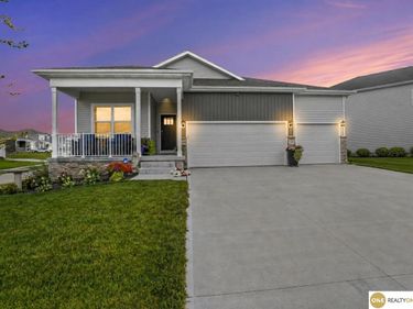 17511 Virginia Street, Omaha, NE 68136