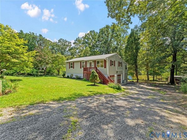 2135 Lakeview Drive , Powhatan, VA 23139