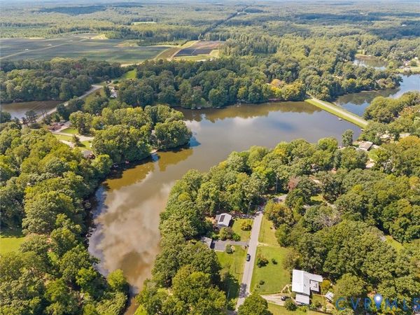 2135 Lakeview Drive , Powhatan, VA 23139