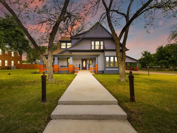 1102 S College Street, Brady, TX 76825