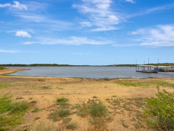 445 Lakeside Drive, Bowie, TX 76230