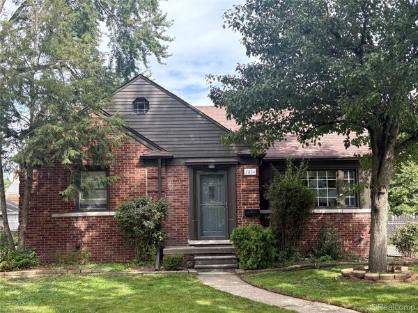 1814 Stanhope Street , Grosse Pointe Woods, Mi 48236