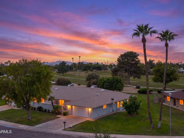 18414 N 99th Drive, Sun City, AZ 85373