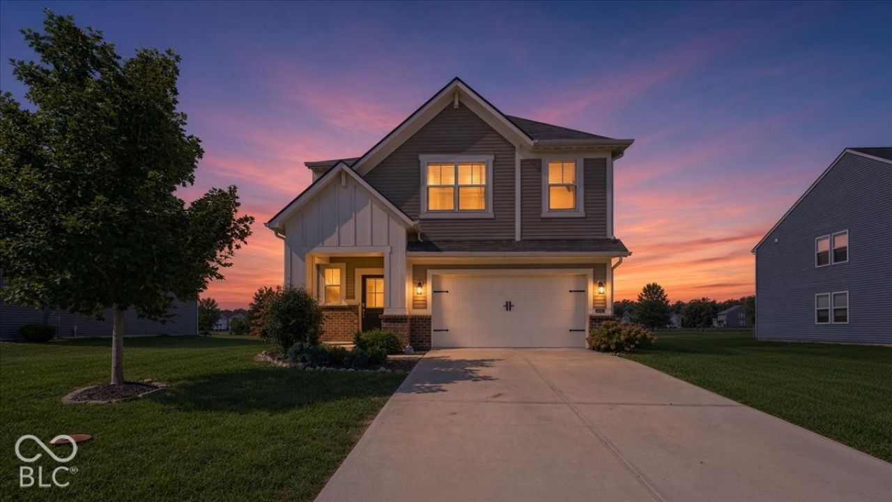 2450 Dixon Creek Drive, Whitestown, IN 46075 Main Photo
