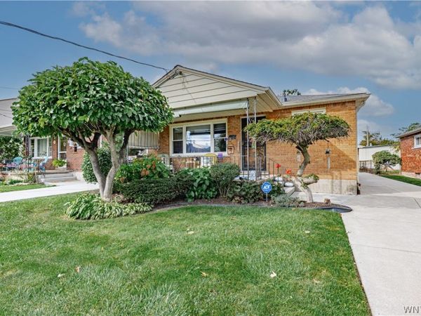 746 82nd Street , Niagara Falls, NY 14304