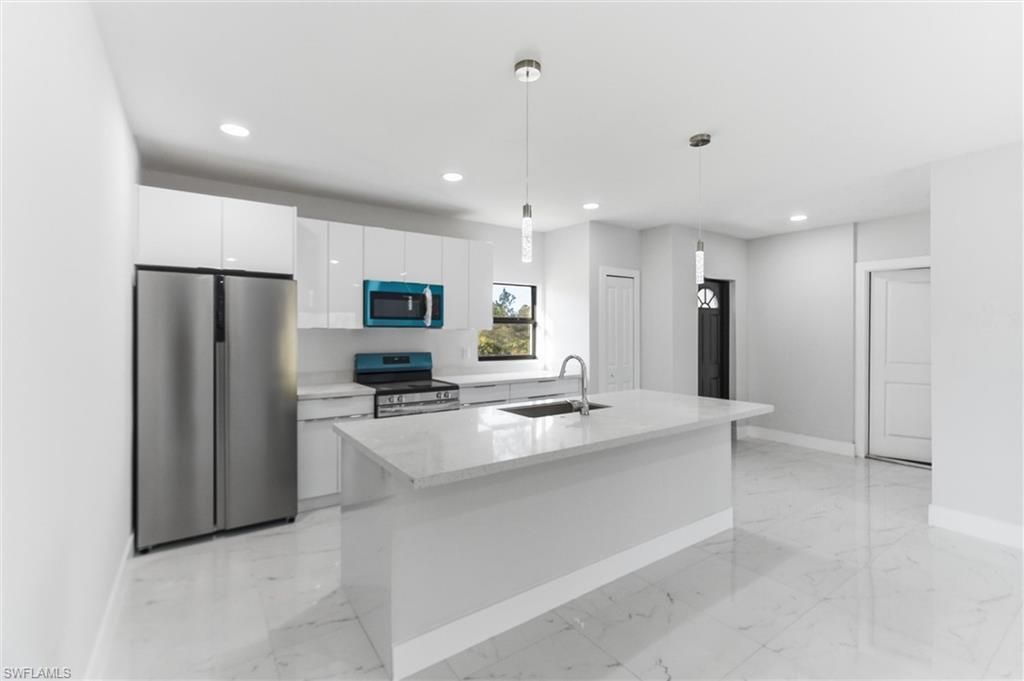 107 E 15th St, Lehigh Acres, FL 33972 Photo